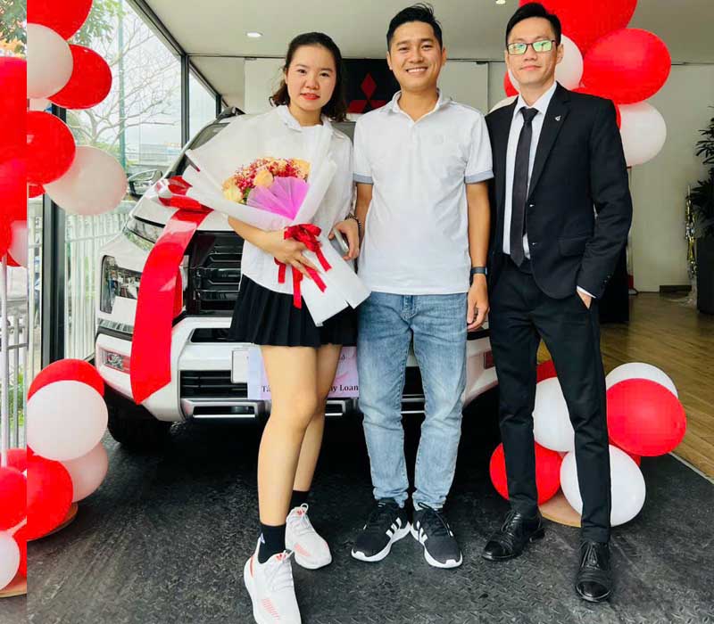 Hình ảnh hoạt động tư vấn xe tại Bình Định